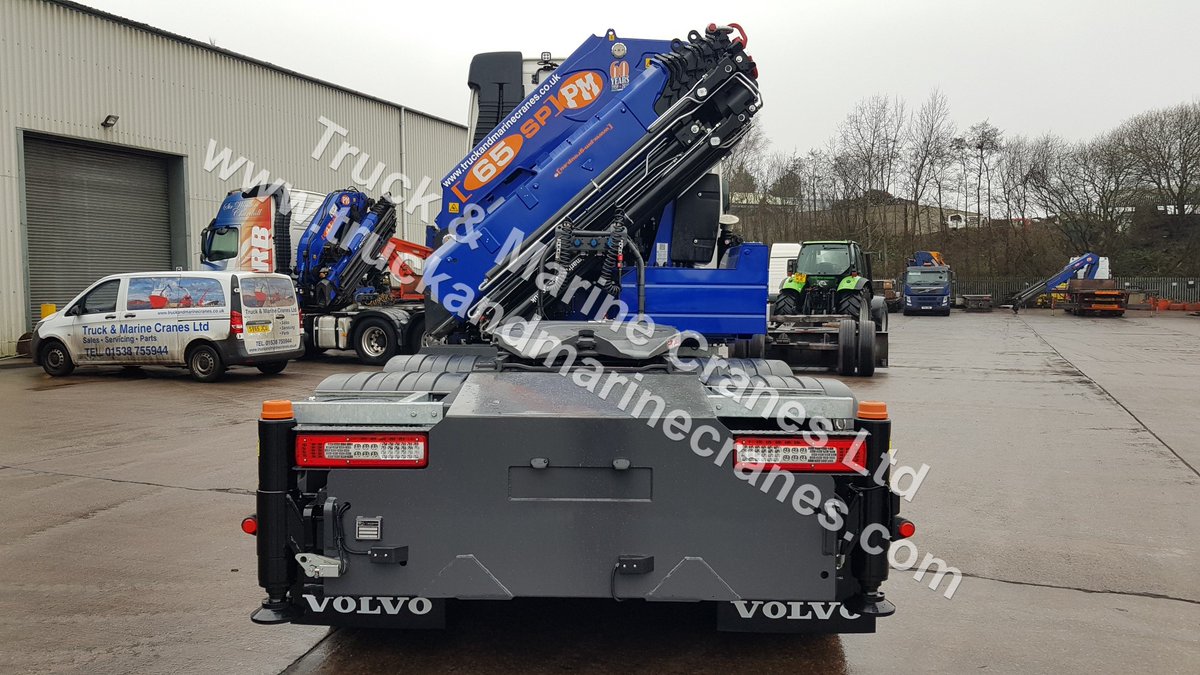 TMCcranes's tweet photo. Brand New &amp; Ready for Work
Volvo FH 500 8x2 rear steer drawbar rigid PM65028 lifting 2180kgs @ 19.6 mtr with new heavy duty portakabin spec body 
New Volvo FH Globetrotter tractor units fitted with either PM65028 or PM85028. Ready to go now. 
Available to view in Cheadle ST10 https://t.co/j9Is28ExaM