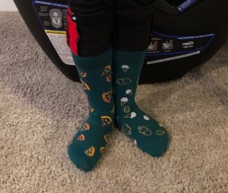 mjcraw's tweet photo. STRONG school spirit game today from @larscraw, selecting one pizza sock and one ice cream sock.

Big thanks to @NoviIncubator and @OnPurposeSocks!

#stuvoice #studententrepreneurship @NoviVillageOaks @aofili1 @DanielleCourte6 @Macys https://t.co/RmH5WMtGRk