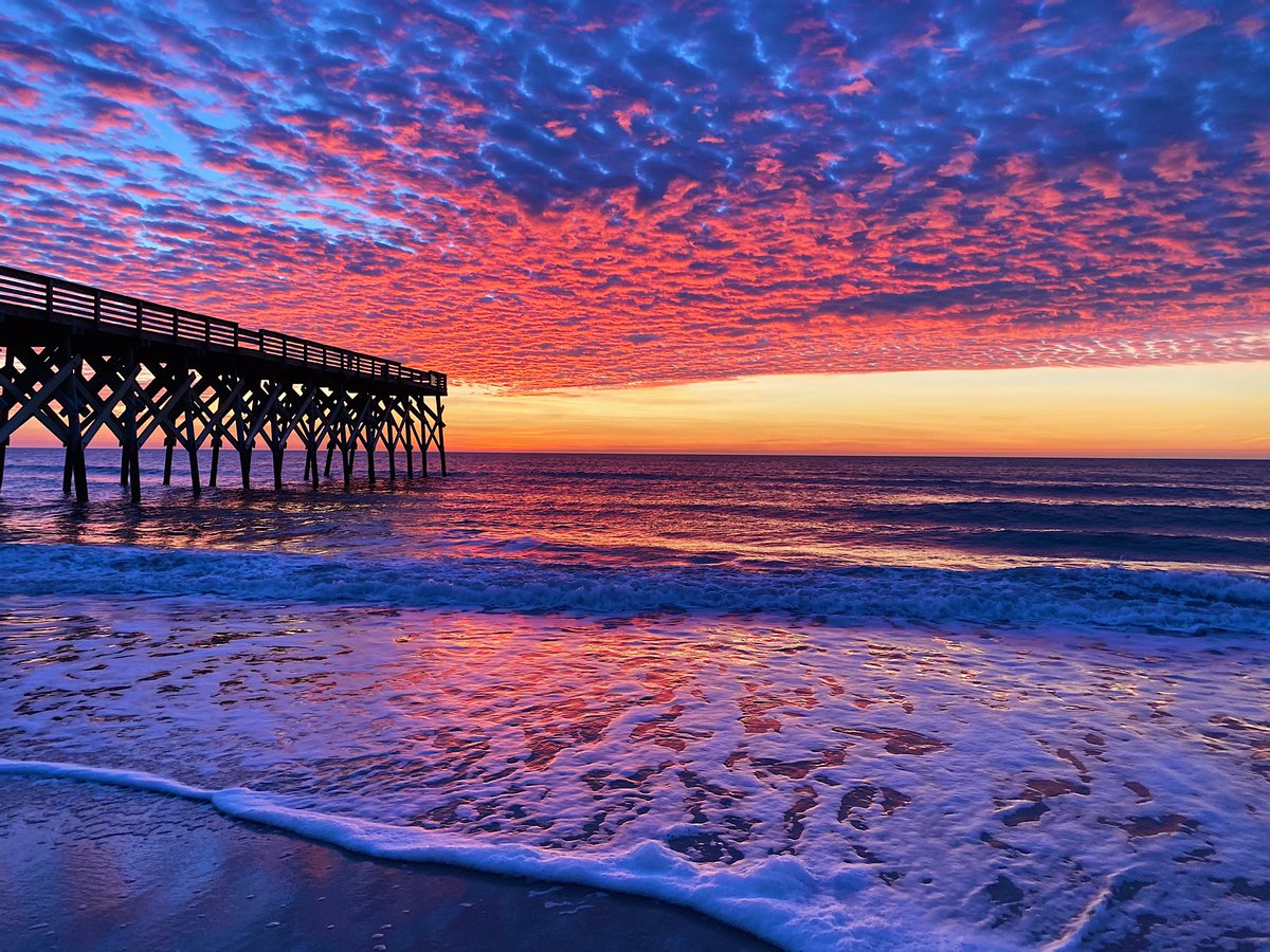 Wrightsville Beach was showing off this morning // 📸 <a href="/A_kristine21/">Ashley Johnson</a>