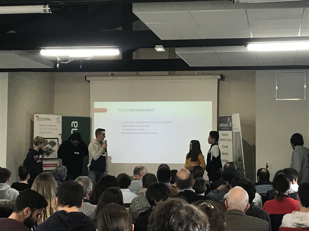 Martin2Reynal's tweet photo. Super ambiance au hackathon du forum de l agriculture digitale et durable #fad2 merci ⁦@Marion_Seiller⁩ pour cette idée ⁦@AgriSOI⁩ ⁦@Cerfrance31_CD⁩ ⁦@SendUp_news⁩ https://t.co/V4RH5KkMG5