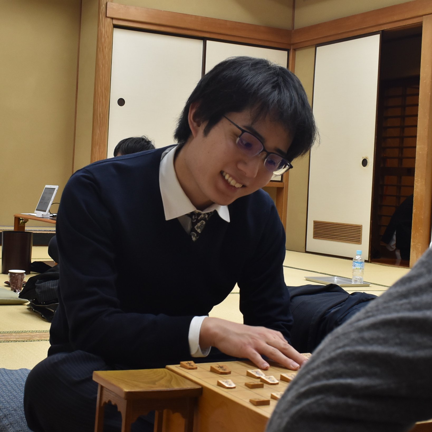 朝日新聞将棋取材班 On Twitter 村 ｃ級１組順位戦 佐々木勇気七段が片上大輔七段に勝ち １敗を守りました 佐々木七段は最終戦で勝てばｂ級２組昇級です Https T Co Lrmrnjife4 Twitter