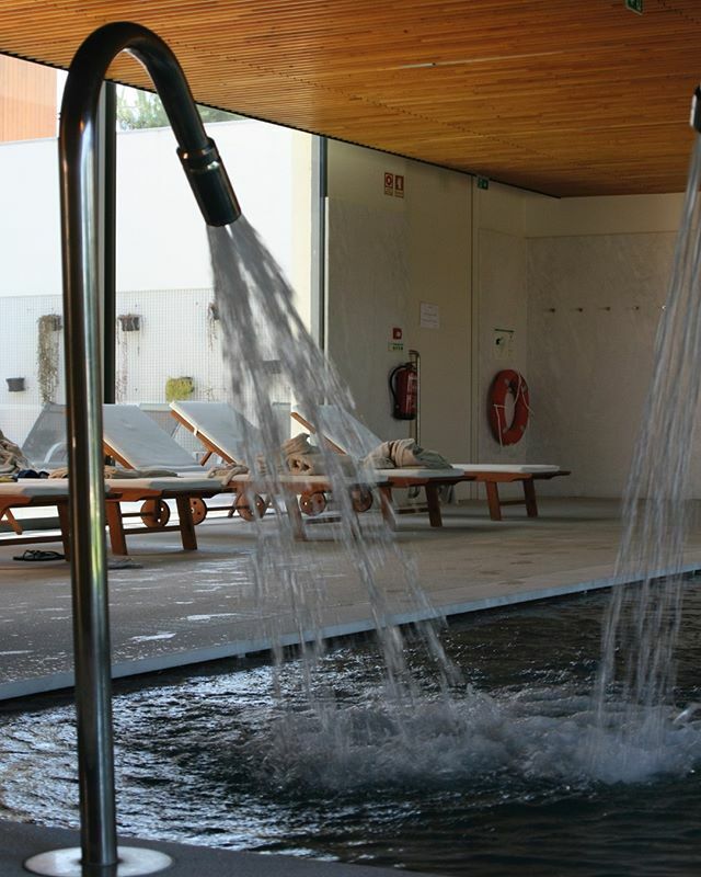 HotelMinho's tweet photo. “A água não empobrece, nem envelhece.” ・
・
・
#hotelminho #hotelminhospa #spa #igersportugal #altominho #portugal_lovers #portugaldenorteasul #portoandnorthofportugal #visitportugal #vilanovadecerveira #travelgram #travelpics #relax #relaxing #recharg… https://t.co/S2nIgXWN91 https://t.co/VtEVvv8wRw