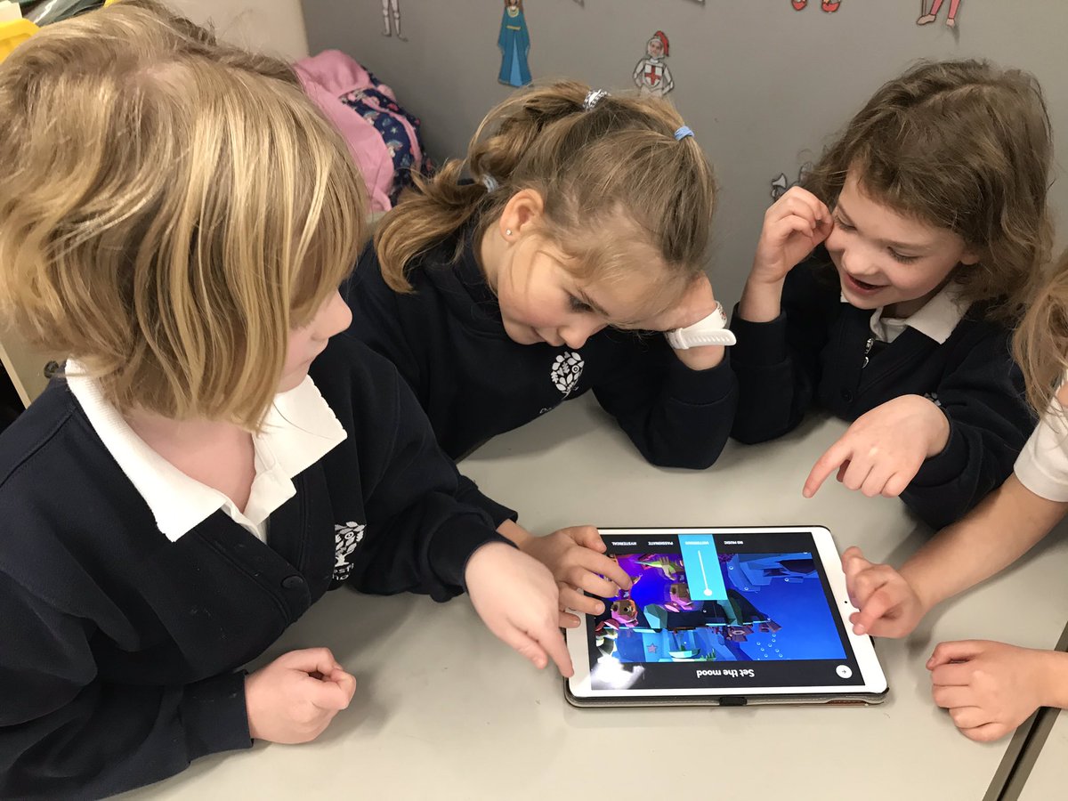 DanesfieldY2's tweet photo. We enjoyed our time with Kezia from Discovery with Three, making cartoons. #creativecartoons @ThreeDiscovery @DanesfieldY2 @DanesfieldSchl https://t.co/JmWocJqU2E