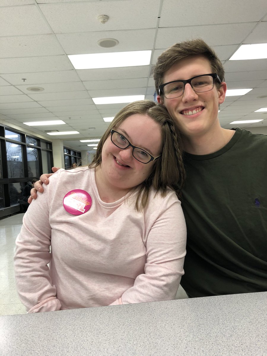 LzSnap_'s tweet photo. If you see Jenna today, make sure to wish her a happy birthday! @LZHSBEARS @buddyprojectlz https://t.co/S4i4oVmDHH