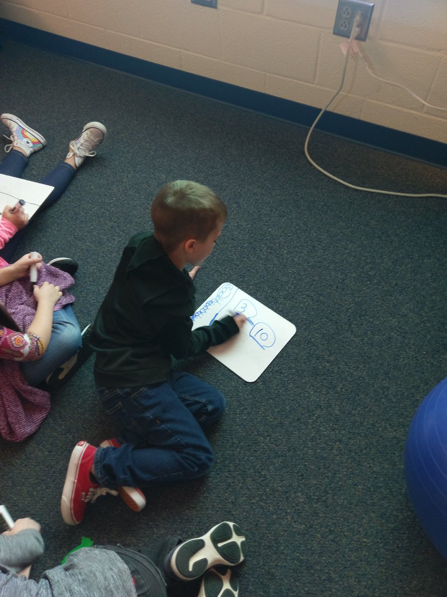 LauraAbernethy2's tweet photo. Being risk takers this morning in interventions! This open ended problem really stumped a lot of the kids or overwhelmed them without 1 right answer but these kids nailed it! #risktakers #iblearning #irvinignites #CantHideIrvinPride @wmirvinelem https://t.co/MUXWug0BAH