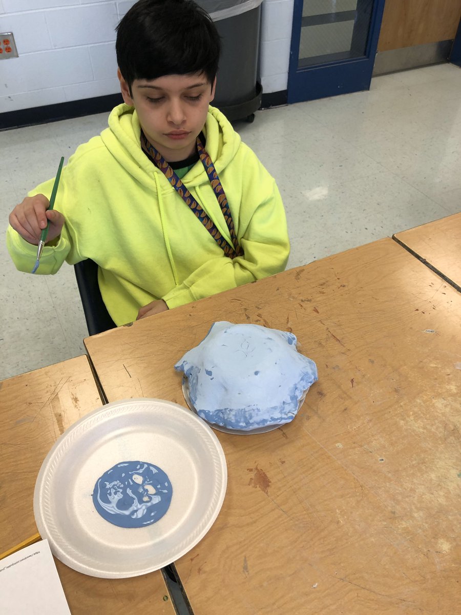 MrsPooleAMS's tweet photo. Working on glazing our slump bowls in @ms_holcomb art class yesterday @ArmucheeMiddle https://t.co/hFt1ddO7pK