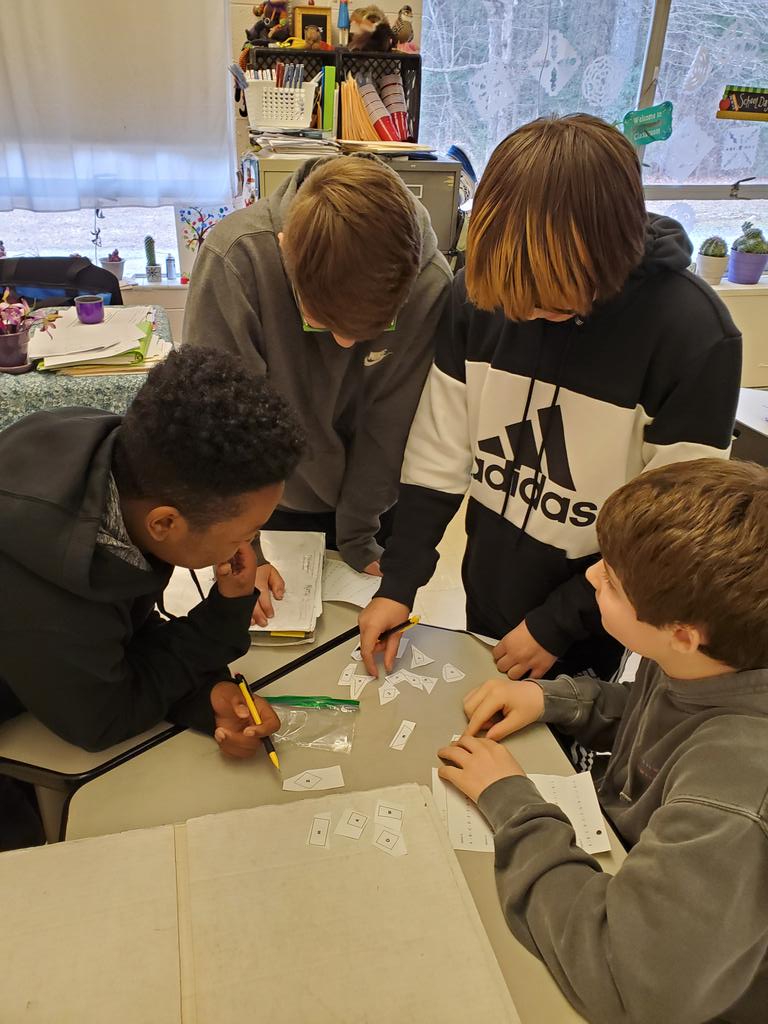 BlakeWSES's tweet photo. It's a beautiful day @TheGlenwildcats .  #buildingthebestsps with quadrilaterals. https://t.co/OFHG3edso8