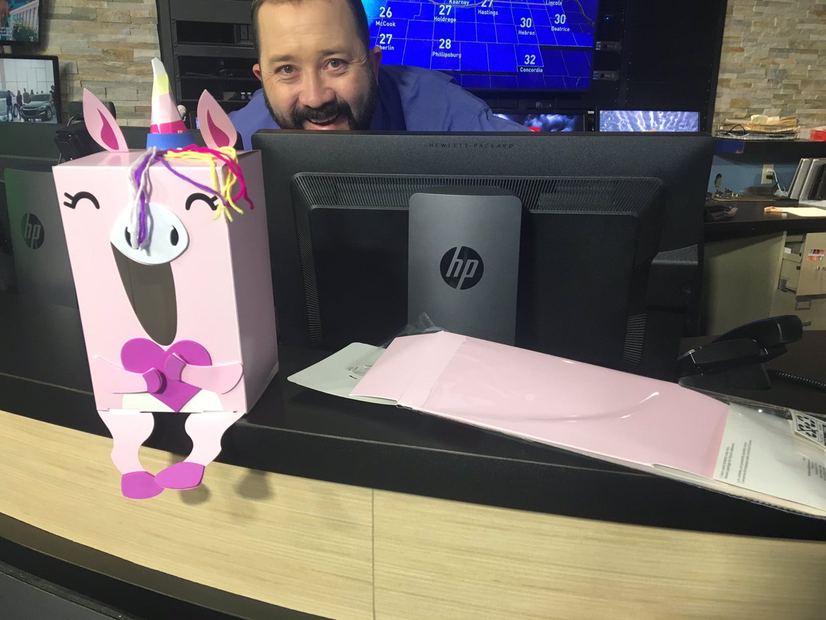 SaraKirkley's tweet photo. I think I’ve finally surpassed @NTVsTimReith ‘s crafting skills. (Mine’s on the left.) #CraftLadies https://t.co/ZWFVfD3J4W