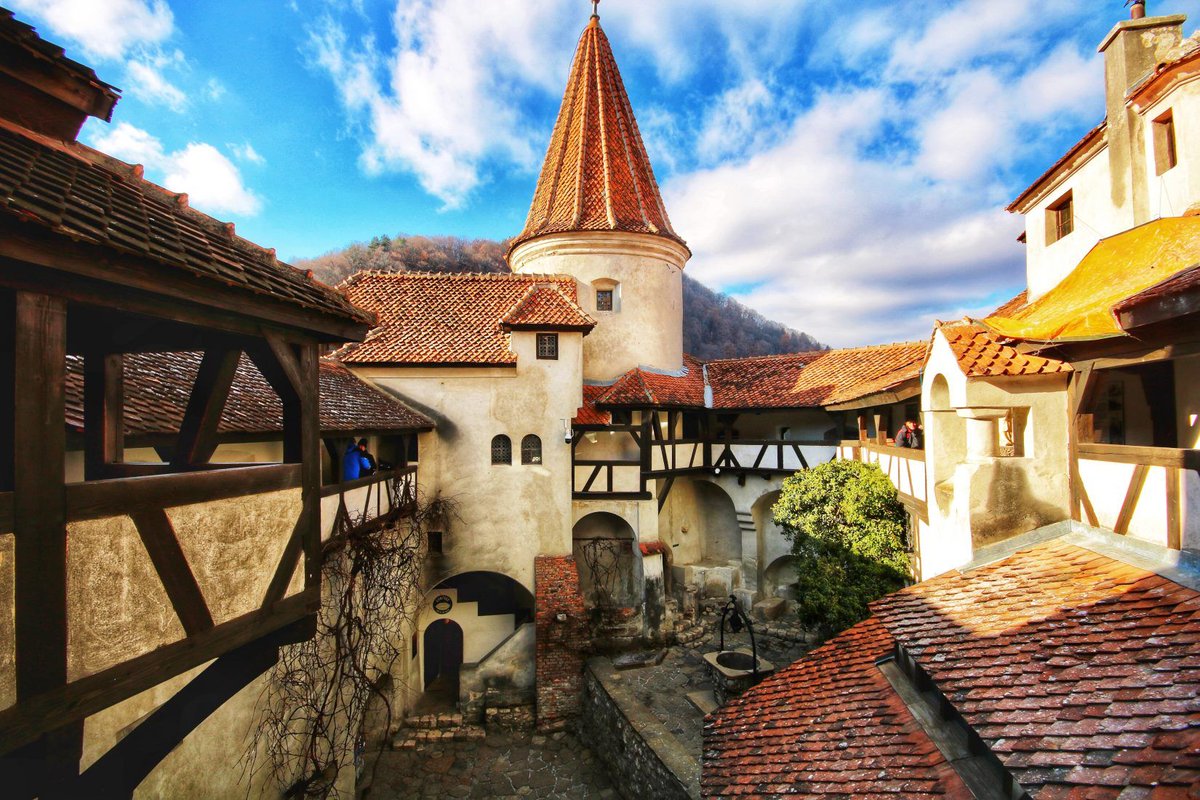 15 Remarkable Things to do in #Transylvania via Travelling Balkans buff.ly/2Un75hR <a href="/RomaniaTourism/">Romania Tourism</a> <a href="/visitromaniach/">Visit Romania</a> #romania
