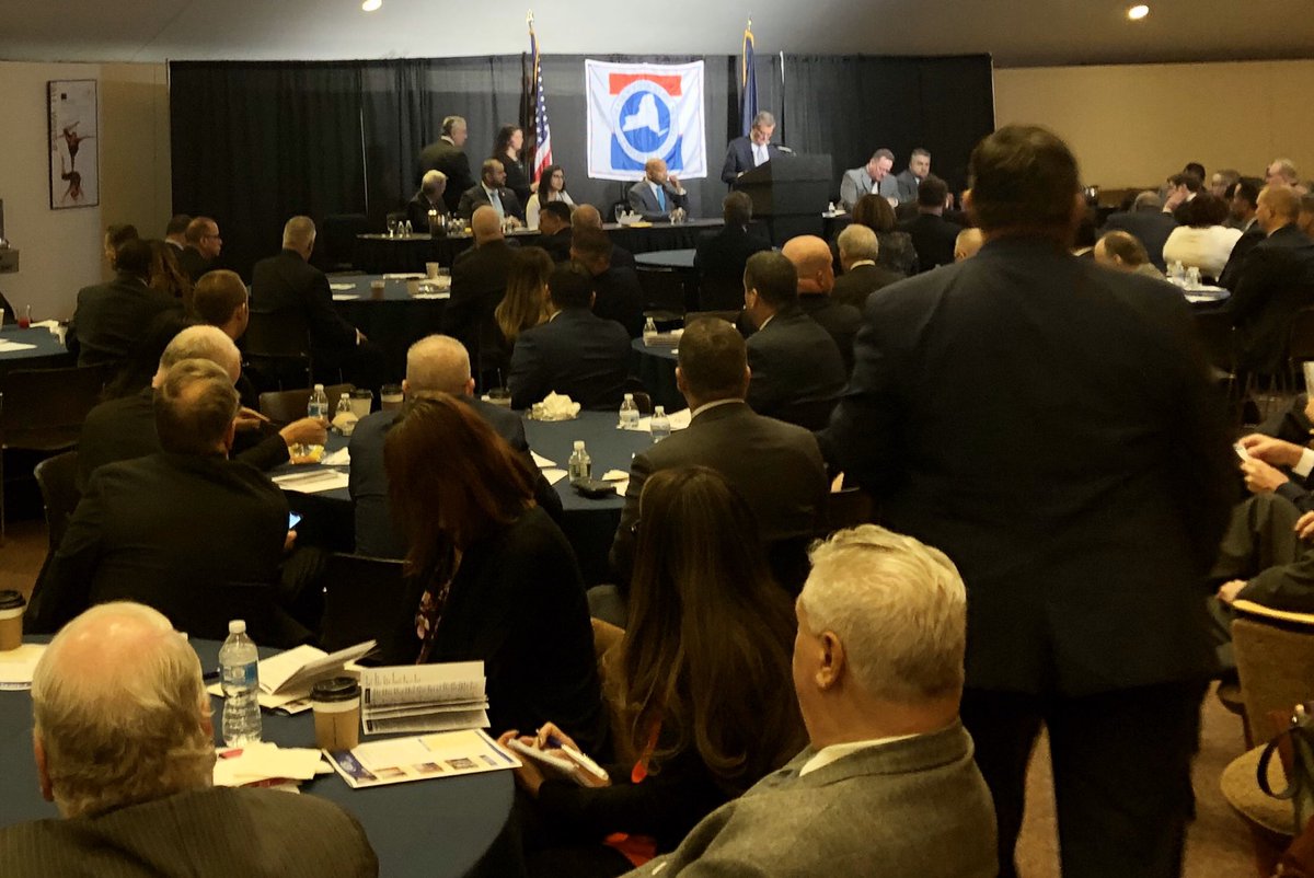 jonesnyassembly's tweet photo. Great to see @NYSCOPBAPR at the annual public employees conference! The work they, and all our public employees do, are critical to our state and I thank them all for their service! #nyscopba #publicemployees https://t.co/aoFoZzJ0Kg