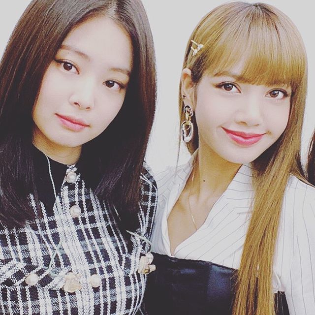 LISA_JENNINE's tweet photo. 🌟 fukuoka  00line 🌟

🌟  LISA &amp; JENNINE 🌟

🌟  BLINKフォロバ100%  🌟

🌟  同ペンOK👌🤔 🌟

#BLINKと繋がりたい  #BLINKさんと繋がりたい #블랙핑크 #blinkさんと猛烈に絡みたいのでRTしてくれた方フォローします #BLACKPINK好きな人と繋がりたい #らぶりつで気になった人お迎え #DM大歓迎 https://t.co/vXzQyjytd7