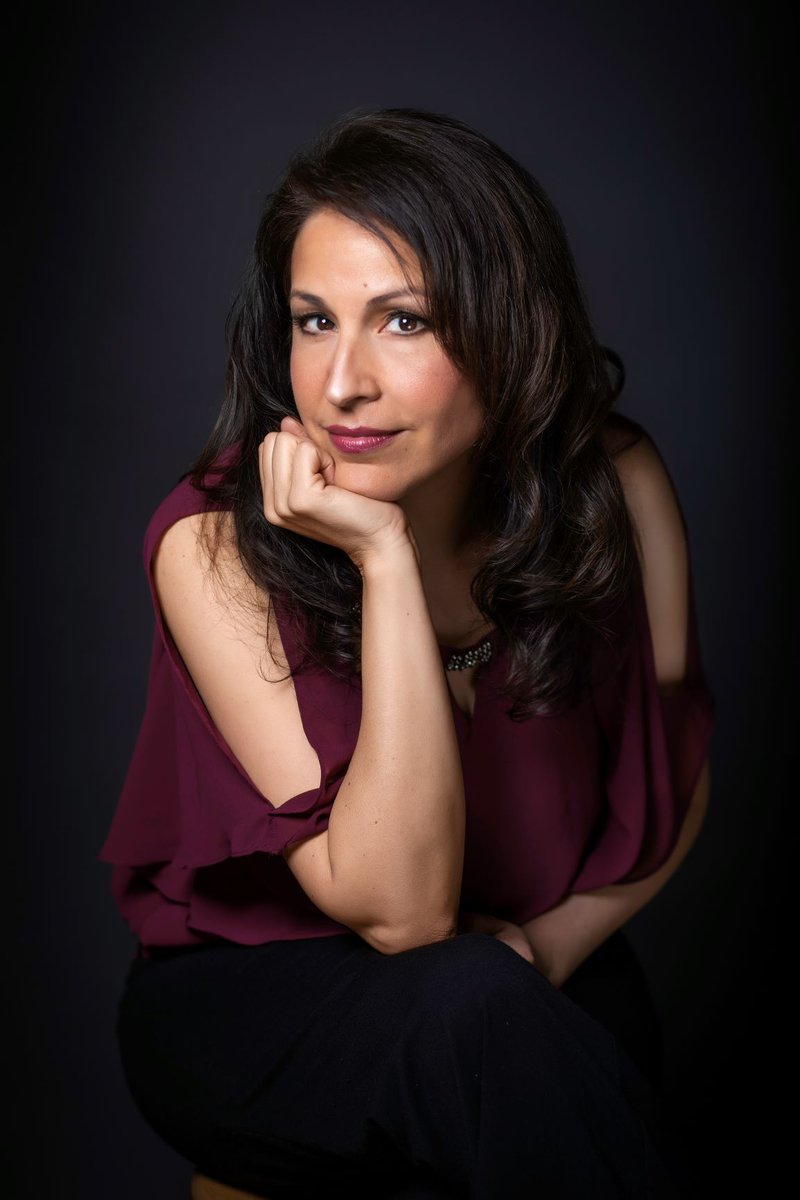 UNTCoM's tweet photo. @UNTCoM FACULTY LEADS IDAHO STATE ENSEMBLE: Rosana Eckert, #UNTCoM principle lecturer of vocal jazz, recently served as the guest conductor for the 2020 Idaho All State Jazz Choir which performed at the Idaho MEA convention in Nampa. @JohnWRichmond2 @UNTPrez @UNTsocial @UNTnews https://t.co/accJZV7lyC