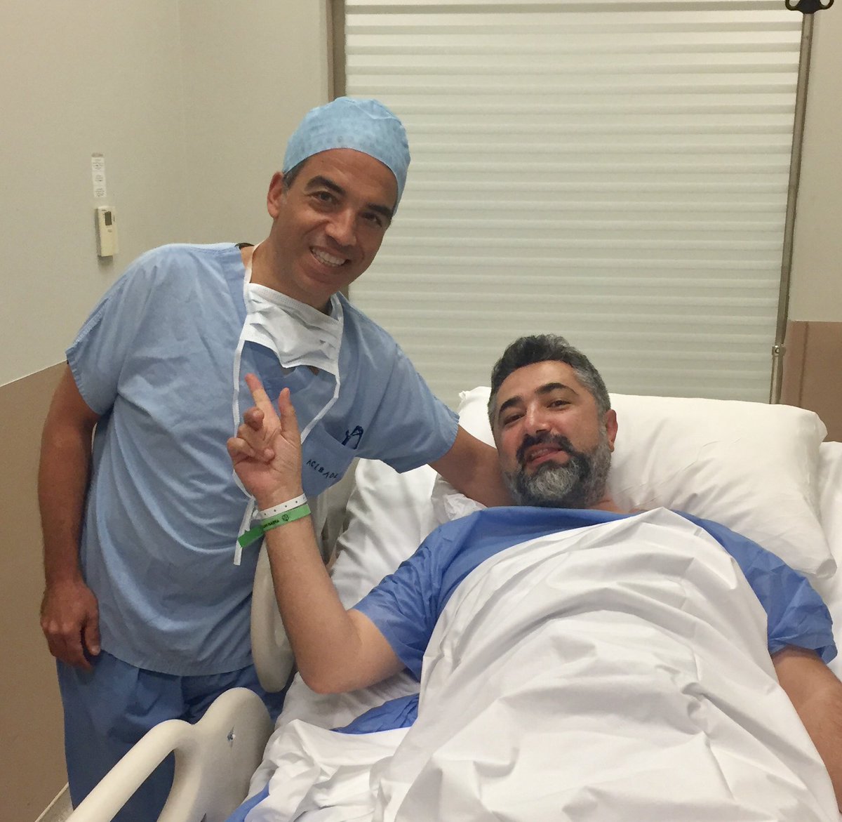 Spor yorumcusu Serdar Ali Çelikler ’e Sol Donuk Omuz ( Frozen Shoulder ) nedeniyle tedavi uygulandı.