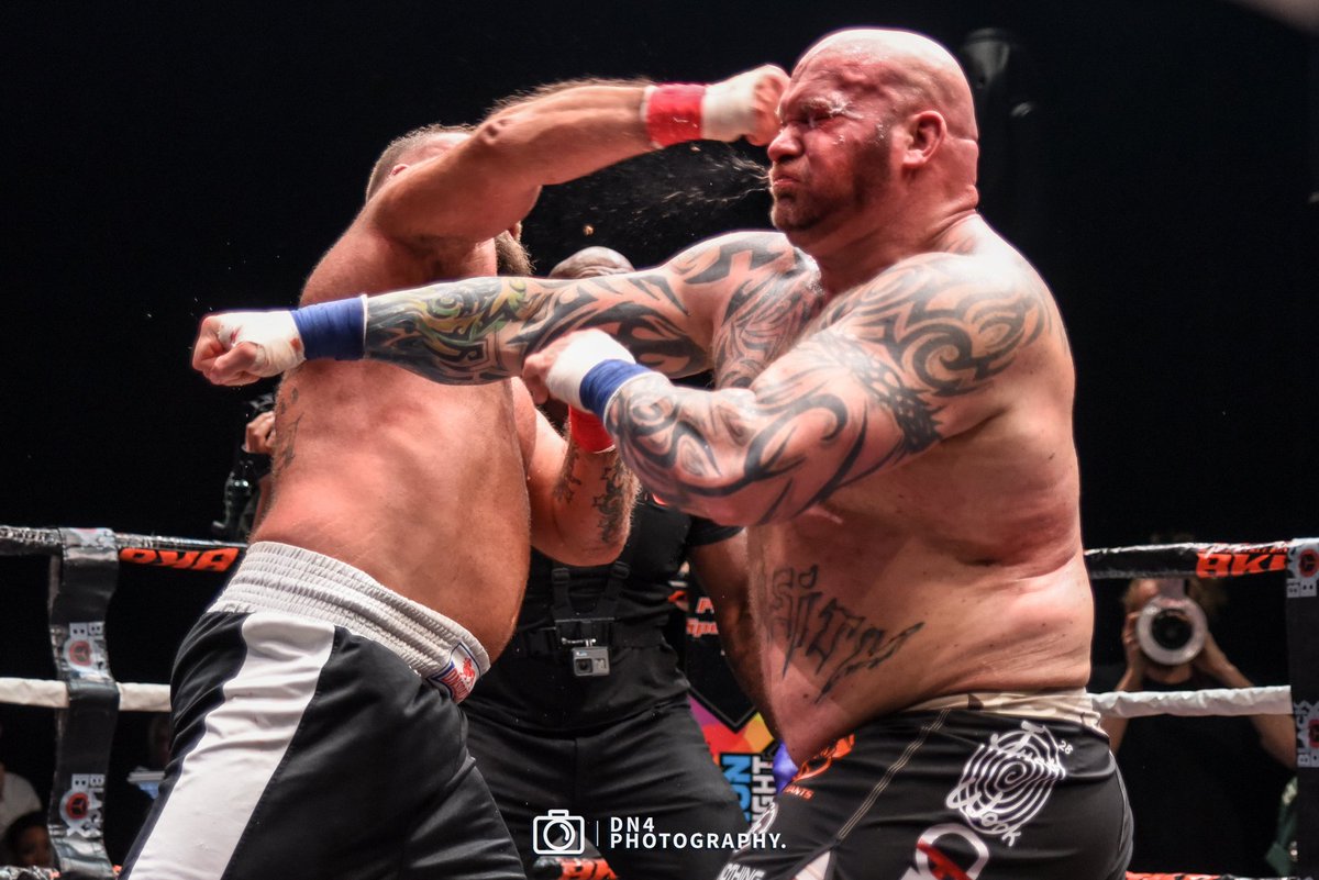bkb_official1's tweet photo. #BKB : Podmore Vs Burns - Bare Knuckle Boxing - #BKB17 *EXCLUSIVE*

Goes #LIVE at 7PM/19:00HRS Tues 4/2/20

🔥 https://t.co/ID4hvTjxFy 🔥 

#SUBSCRIBE #ALERT 🛎 https://t.co/Err6CAqByM