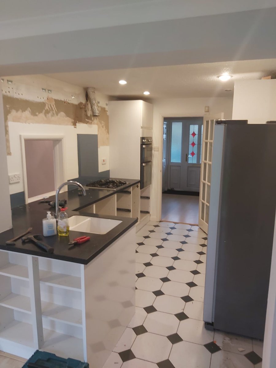KitchensTaunton's tweet photo. Excited to have started this project. This one will be quite a transformation to say the least. Stay tuned to see the end result! #kitchendesign #taunton #kitchenremodel 
@AEG_Global @1810co @quookeruk @Dekton @AmticoFlooring @FarrowandBall @HafeleUK @blumuk https://t.co/UAJ0Mc9U7w