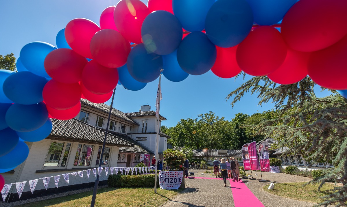 Op Horizon JeugdzorgPlus-locatie Antonius bieden we exact een jaar JouwZorg aan. JouwZorg is een behandelmethode in JeugdzorgPlus gericht op het hele gezin. Lees het online magazine: maggezien.horizon.eu/jouwzorg/cover/

#JouwZorg #JeugdzorgPlus  #Horizon #Antonius #iHUB #samenbeslissen