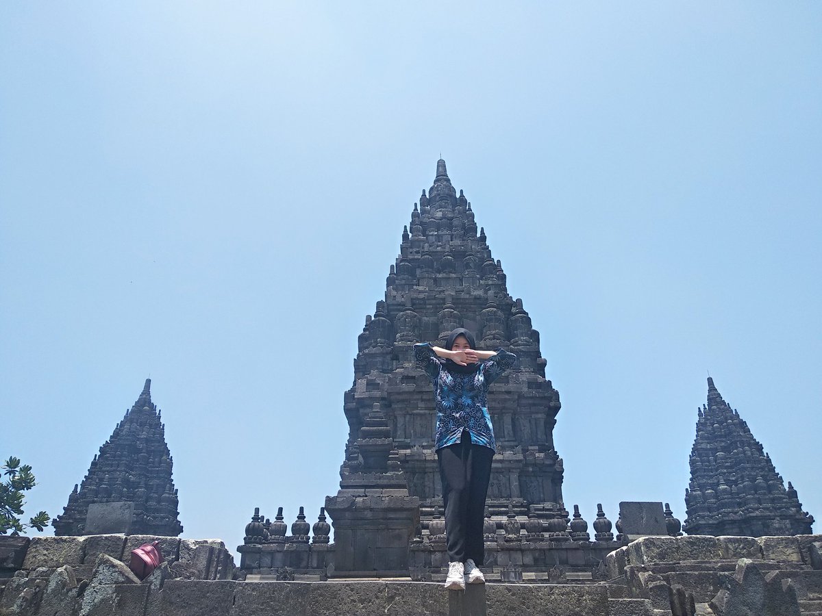 Candi Prambanan i will be back again.
@candiprambanan