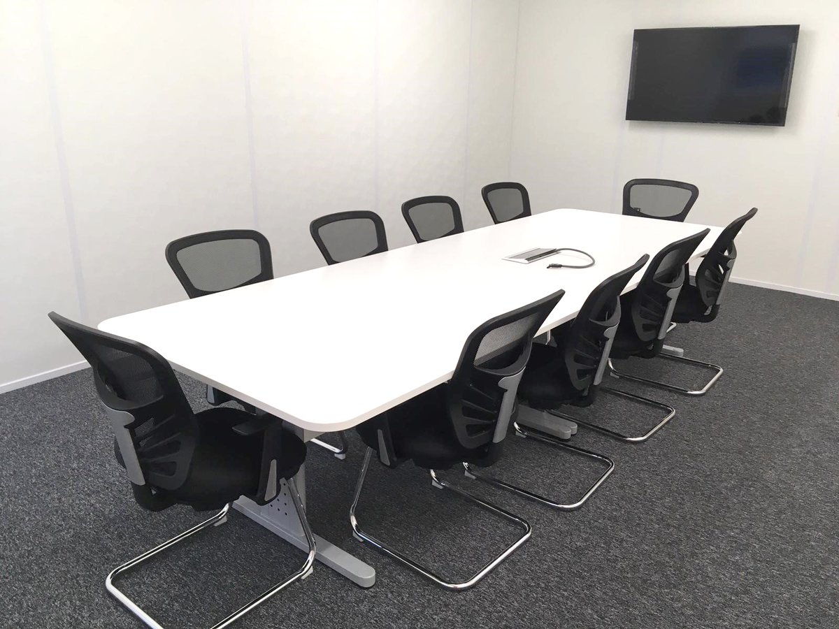 HarlequinOF's tweet photo. This was a long term project spanning over 4 months. Once we got the go ahead we then carefully planned the job as a phased delivery to London. #officefurniture #welfare #canteen #conferenceroom #heightadjustabledesks #storage #receptioncounter #canteentables #londoninstall https://t.co/QpHW4dahyZ