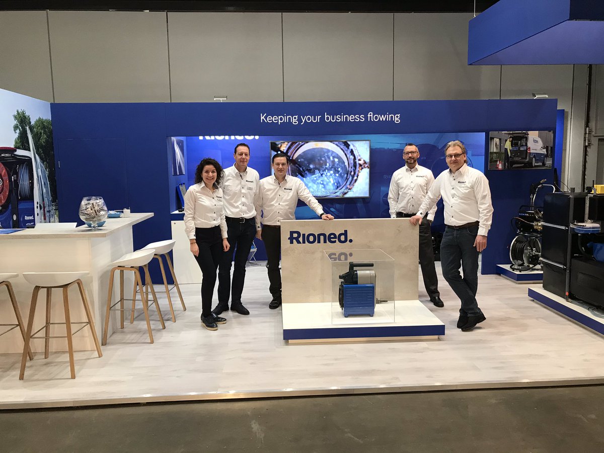 Rioned_NL's tweet photo. Team Rioned is er klaar voor! Kom je deze week naar de @VSKbeurs? Bezoek ons dan in Hal 7 / Stand E010. We hebben iets leuks voor alle bezoekers! #vsk2020 #rioned https://t.co/TR3DeQ4GEu