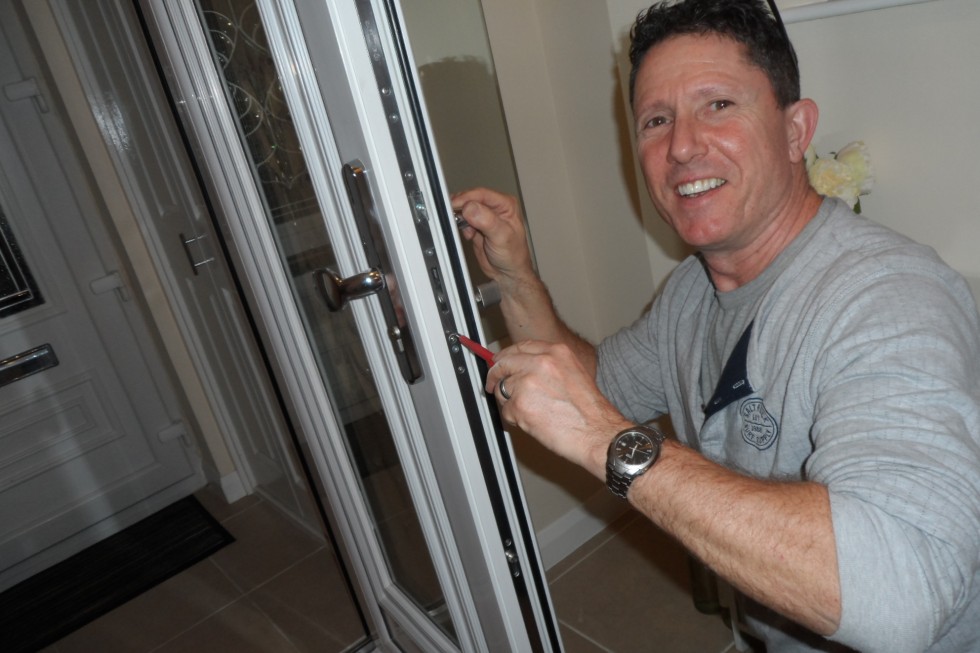 Lock Swindon, fast response qualified Master Locksmith, local Swindon, friendly family business, lock out recovery, after burglary assistance, will fix almost any lock. lockswindon.com #lock #locksmith #Swindon