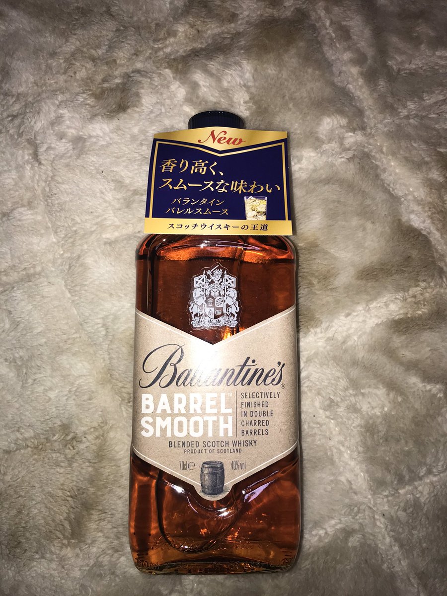 otosoto's tweet photo. Ballantine's
(バレル スムース)
ブレンデッドスコッチ ウイスキー
特徴
・まろやかさ
・バランスに優れた味わい
・樽 由来のスムースさ
・バニラ
・キャラメル
を 思わせる、
甘く芳醇な香りを
お愉み下さい。
#スコッチウイスキー
#Ballantine #バランタイン #barrelsmooth https://t.co/0jrvROwuD1