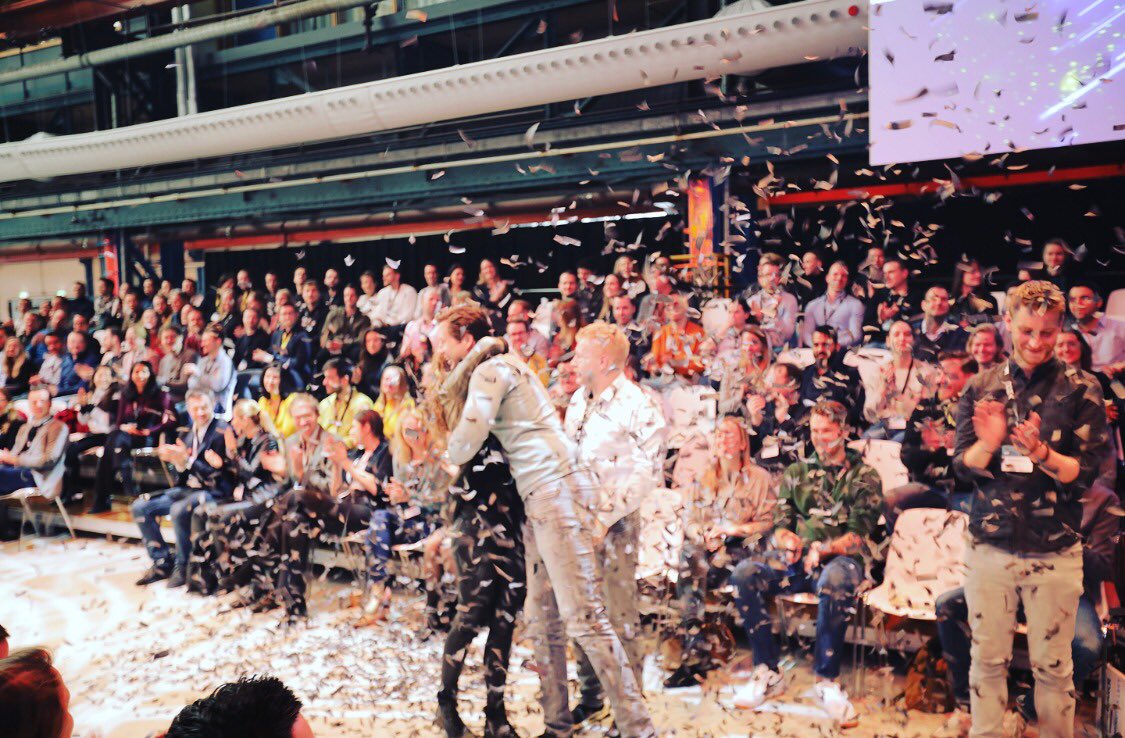 FriendsofSearch's tweet photo. Winners of the very first Friends of Search Awards have been announced! Congrats: best SEO @SlimsterNL and best PPC @leenbakker looking forward to the presentations of the cases later today! #fos20 #ppc #seo https://t.co/Ubv1WQb7kJ
