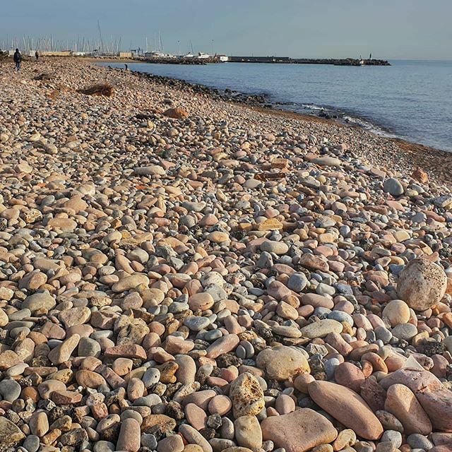 Fontestad_C's tweet photo. Like a #rollingstone #seascape #valencia #lovewins❤ #loveislove🌈 #sea #landscape #blue #stones #lgtb https://t.co/zk6bHjjTpy https://t.co/3Nm4efmatx