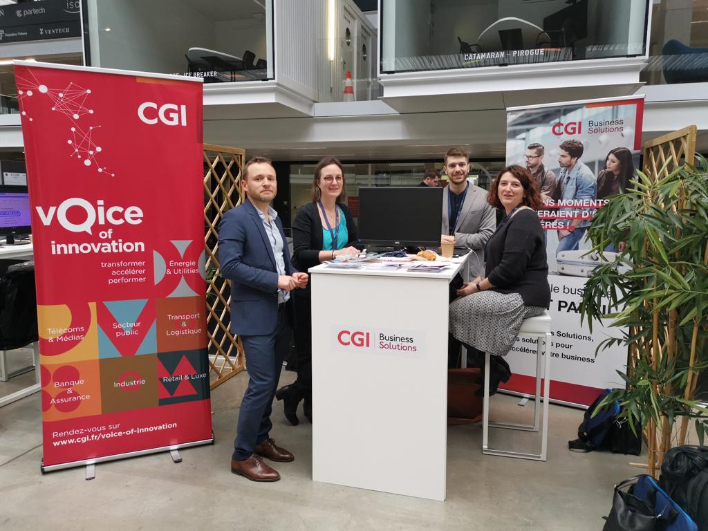 CGI_FR's tweet photo. #SalonAppsRH20 C'est parti pour la 3ème édition du salon des applications RH 🚀

Venez rencontrer et échanger avec nos experts autour de la #mobilité, recrutement, gestion de compétences et pilotage RH 🙌💡

Découvrez Your Lab RH 👉https://t.co/rSIylBFEld

#chatbot #ux #rpa https://t.co/nuhoIifkLl