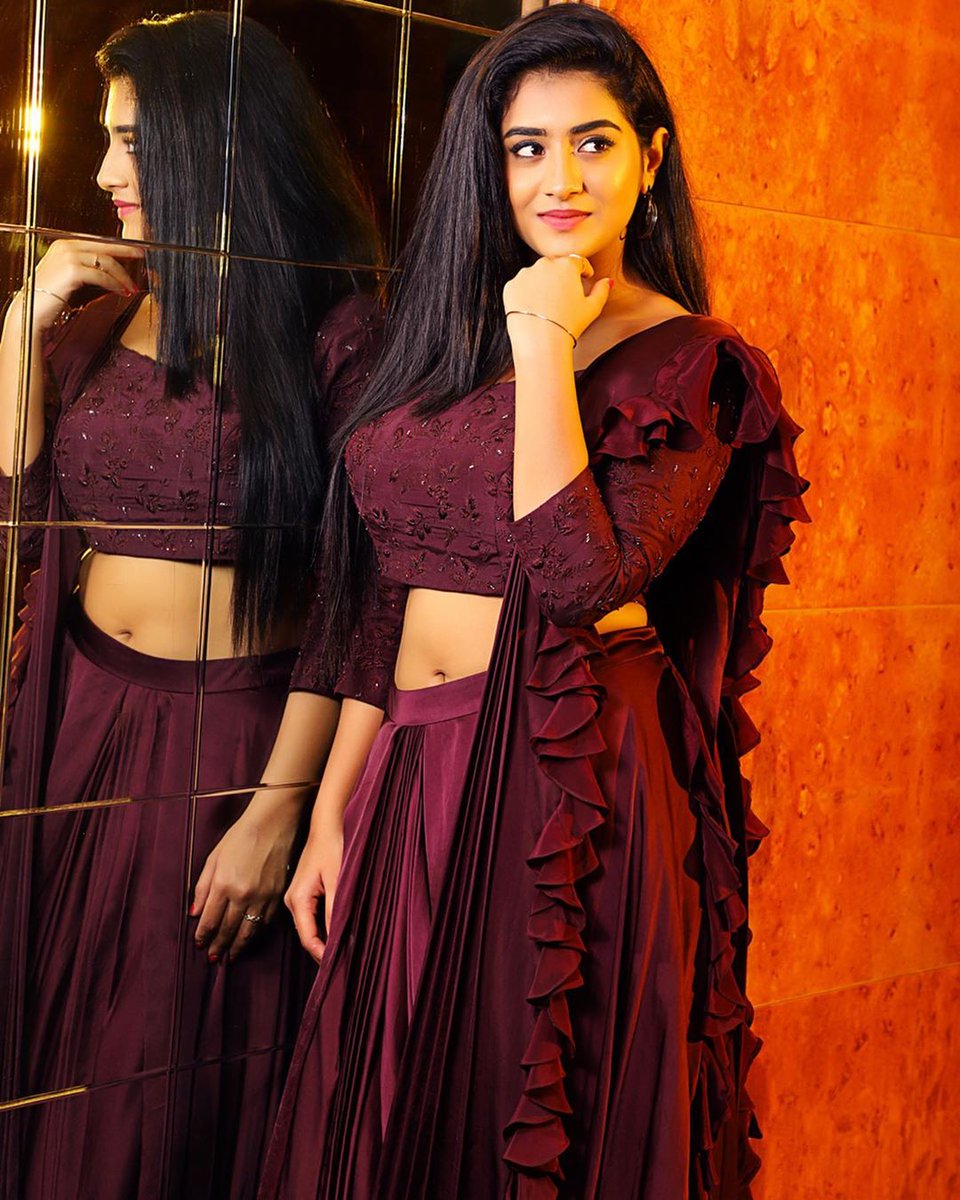 PuriConnects's tweet photo. #RashiSingh seems like a bundle of happiness as she enjoys her latest photoshoot π
.
.
.
#PuriConnects #PCtalent #PcGirl
#Talentmanagement #CastingAgency #talentagency #TalentHunt #actress㪠#Adfilms #photoshoot #exhibition https://t.co/V4qVlqqZgY