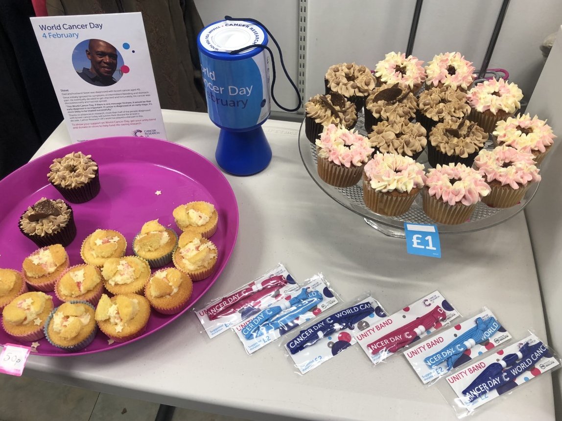 BE_Ateam's tweet photo. This #WorldCancerDay we are holding a mini bake sale with cakes kindly donated and made by the local #Abergavenny community! While you are here come check out some of our amazing #preloved stock and help us #BeatCancerSooner #charitytuesday #UnityBands https://t.co/juG4PU6ppd