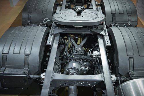 New MoT vehicle lifts in #NorthernIreland after RHA campaign will ease some of the backlog. We're pleased the govt moved quickly, said <a href="/RHAJohnMartin/">John Martin</a> but much more to do. Delays bad for firms and unsafe vehicles are still on the road: bit.ly/2RZMTRT