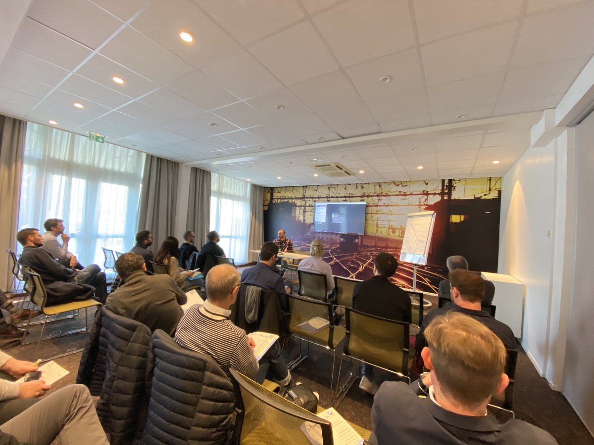 Penguinerish's tweet photo. The Sign &amp; Display library v4 for #pdfToolbox v11, presented at the @pixeltechfr automation &amp; workflow day in Lyon.

#automation @callassoftware @cedricsintes #pdf #lfp https://t.co/MyUl0rz6Aa