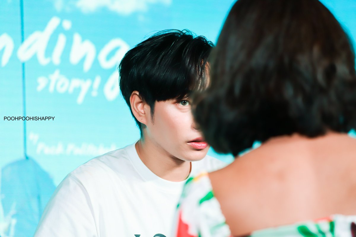poohpoohishappy's tweet photo. ชอบแอบมองสายตาของผลิตเวลาที่มองนุชๆ มันเป็นประกายและมีแต่ความสุขอยู่ในนั้น ^^
#PalitFansign
#NeverEndingFansign
#NeverEndingStoryFansign
#PeckPalitchoke
#เป๊กผลิตโชค
#viehotelbangkok
#PalitGallery
#poohpoohishappy https://t.co/rXvhTJgsbW