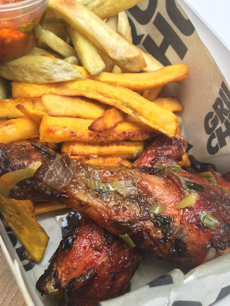 QUIKCHOP's tweet photo. Our signature pack of Fried Sweet Potato, Plantain and Grilled Chicken. Call 0806 355 9005 to place a bulk order or to request our catering packages. https://t.co/EM33kqFtJu