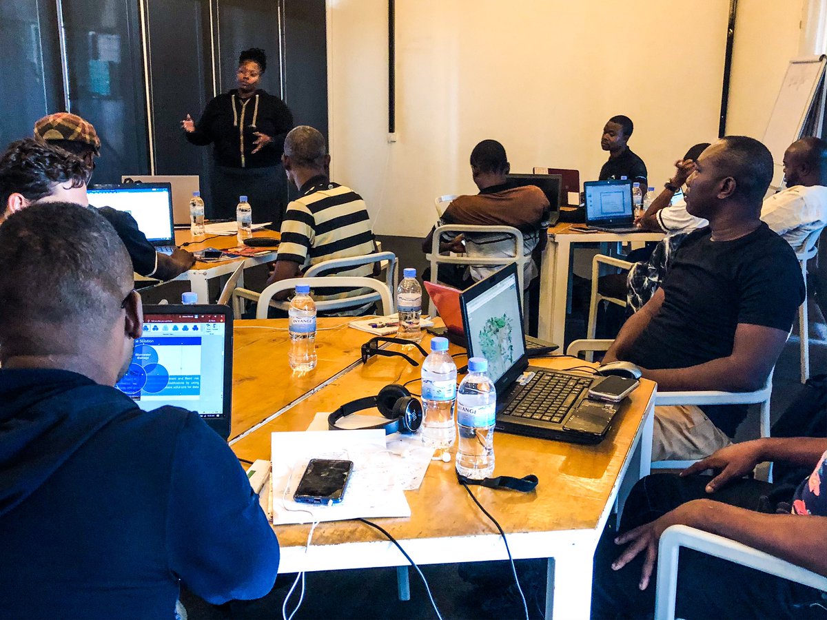 africanDRONEORG's tweet photo. Sitting in on the pitch training workshops this morning for the #AfricanDroneBusinessChallenge. 

Incredible startups, can’t wait to see them pitch live for a chance at £40k on Thursday. 

@WorldBank #ADF2020 #ADFYouthScholars https://t.co/PFQD1aZRow