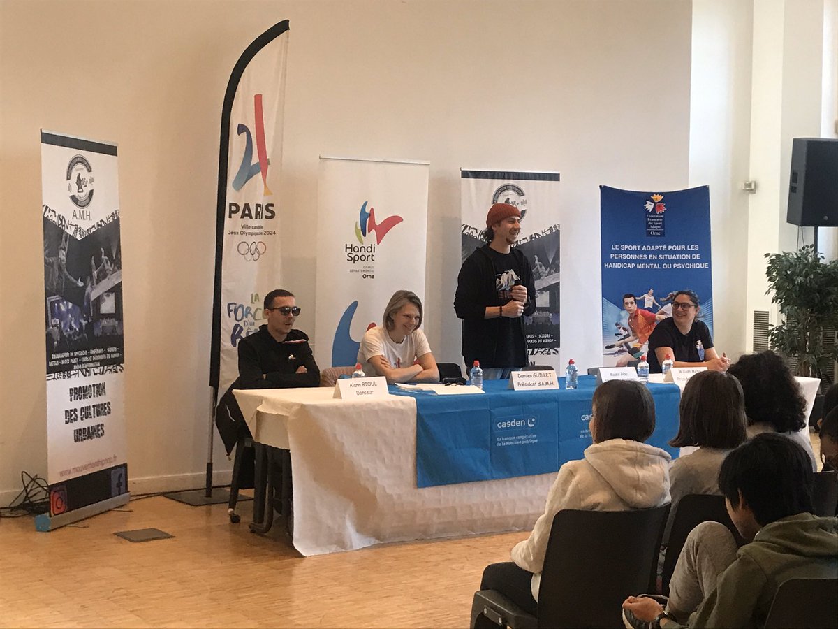 61College's tweet photo. #SOP2020 ; avant les démonstrations et ateliers de pratique, présentation et échanges sur les valeurs olympiques et paralympiques, le hip-hop comme discipline artistique et sportive. #inclusion #Handisport #sportadapté @dsden61 #Paris2024 @MoncadaFra https://t.co/DO809YlKV7