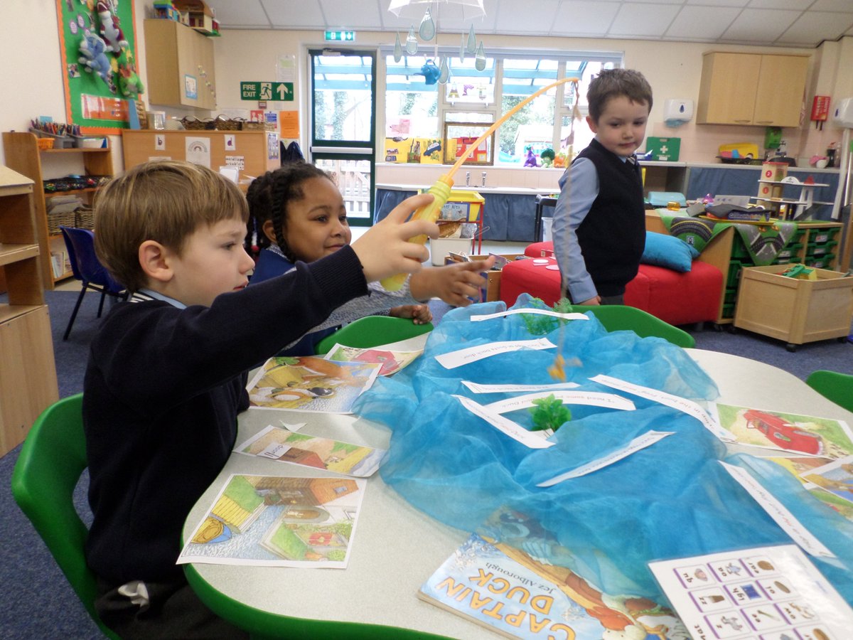 SDPReception_'s tweet photo. We're having fun in Reception today.... let's fish out the sentence to match the pictures from Captain Duck by Jez Alborough #welovereading #readingisfun https://t.co/c4azPd3V3m