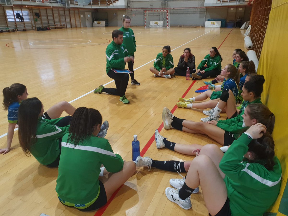 balonmanoikasa's tweet photo. 𝗘𝗤𝗨𝗜𝗣𝗢𝗦 𝗕𝗔𝗦𝗘 1920
#1JF🏆J13
✅@Bmconcepcionmad 20:37 @iKasaBMMADRID
📝Partido muy serio de las juveniles donde no dieron opción ninguna dominando el partido de principio a fin. Finde que viene partidazo contra el primer clasificado
#2JF🏆J12 𝘋𝘌𝘚𝘊𝘈𝘕𝘚𝘈 https://t.co/AsCeE5AFJu