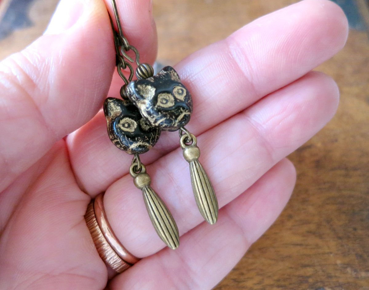 Newly listed in my Handmade at Amazon store ❤️ Black Cat Face Earrings Made by Me #Victorian #Macabre #Amazon #HandmadeInUK #GiftIdeas #UKCraft #OnlineCraft #RTmeBB #TheCraftersUK #Shopsmall #Shopindie #UKSmallBiz #UKHashtags #UKSOPRO #atsocial #ukgifthour amazon.co.uk/dp/B07N31L85M