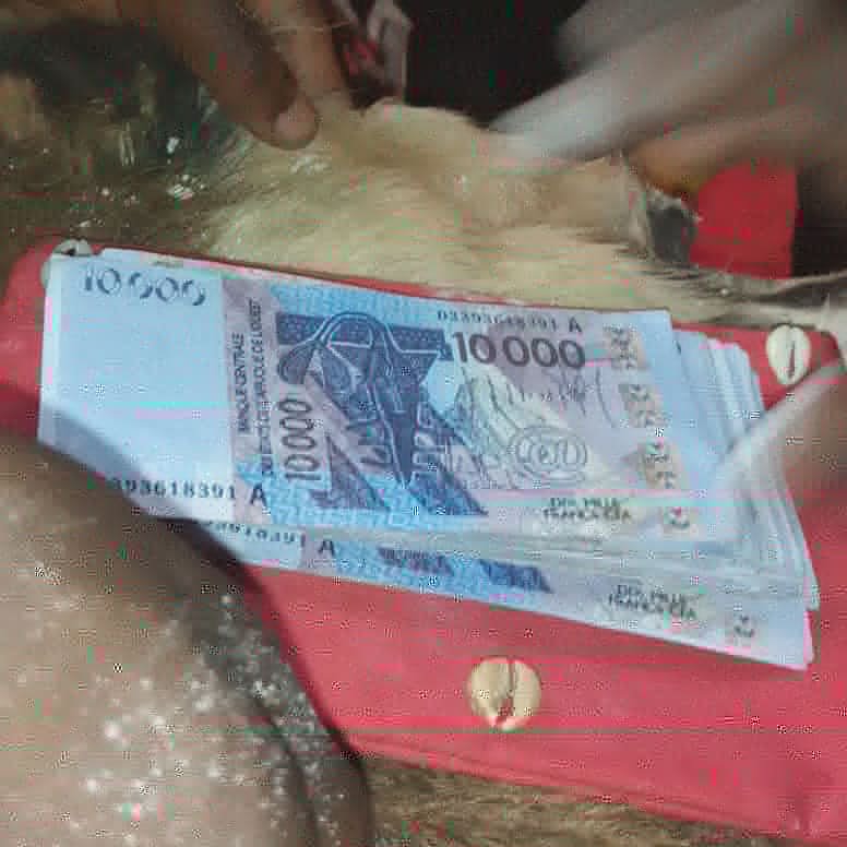medium_toffa's tweet photo. Salut ! 
Ici c'est le grand maître médium suprême du Bénin 
À votre disposition pour vous aider dans tout vos problèmes 
Veillé me contacter sur le numéro +229 60 91 49 73
@AmbaFranceLiban 
@AmbassadeC
@AmbJaponFR 
@atout_france @Academie_Paris 
#riche 
#couples 
#France 
#Paris https://t.co/a0EIkVgtr3