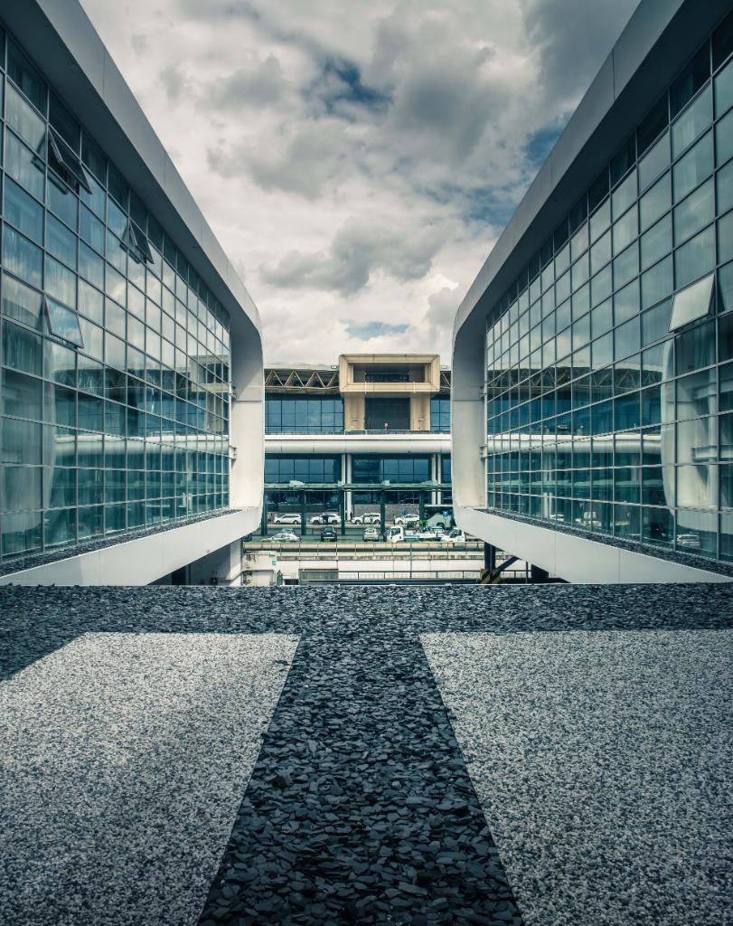 We are right by the gate of your next flight. ✈️
The best part of being inside the airport? No more waking up hours and hours before departure. Sleep in and take off restored and with a fresh energy.

Ph. Instagram @brigrc
#SheratonMalpensa
