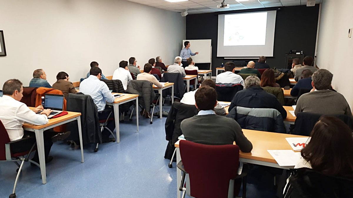 QRMInstitute's tweet photo. Hoy estamos en @IMH_Elgoibar dando la Conferencia sobre Agile Project Management y para presentar la formación "Agile Project Management" que comenzará el 28 de febrero. 

Más información en https://t.co/3y4Kc2IfrH https://t.co/uqweDsmdAi