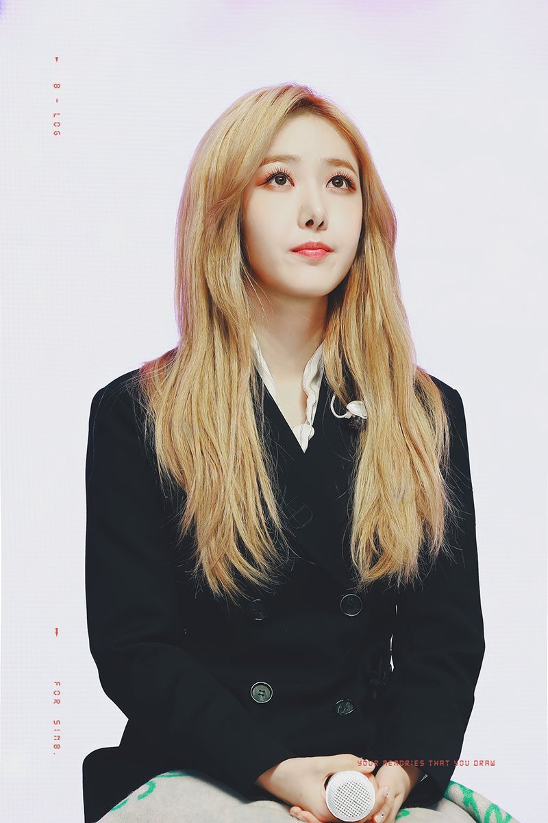 B_log0603's tweet photo. 200203 쇼케이스

#여자친구 #신비 #GFRIEND #SinB 
@GFRDofficial https://t.co/GjEkXOFUzR