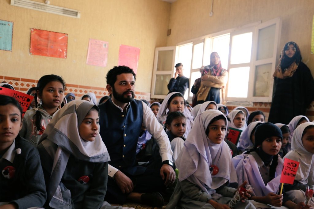 HIFPakistan's tweet photo. Founder &amp; President of @HIFPakistan Mr. @HamidMIsmail, sitting with School Kids and listening stories with a small takeaway lesson to remember.
Kids were very happy to meet him.
#HamidIsmailFoundation https://t.co/H8CZdVwVN3