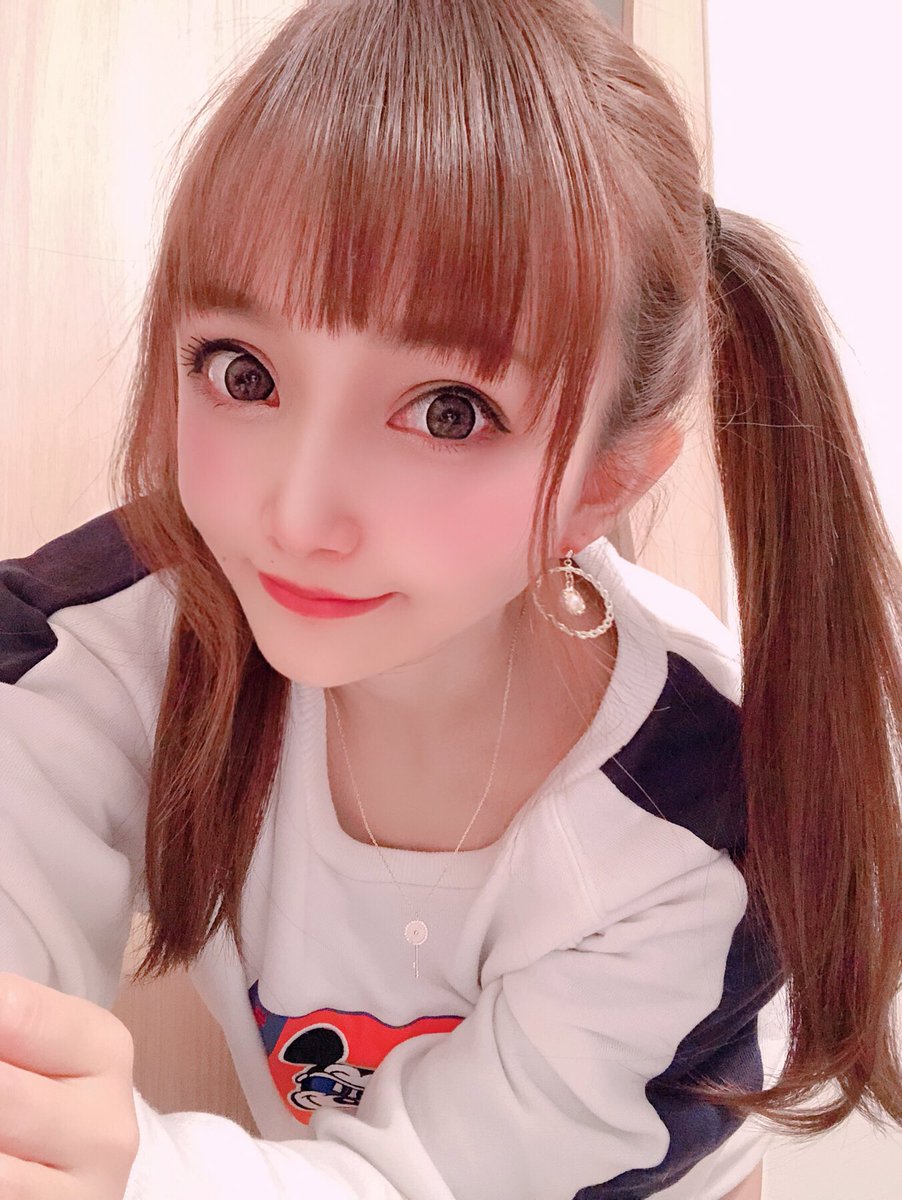 宇佐美あいり ツインテールの日 好評だったので他バージョンも どれが好きかな W うさぎのみみだぴょん グラドル自画撮り部 お姉さん ロリお姉さん ロリ ロリ顔 童顔 童顔女子 アニメ顔 Sexy Cute ツインテール 二