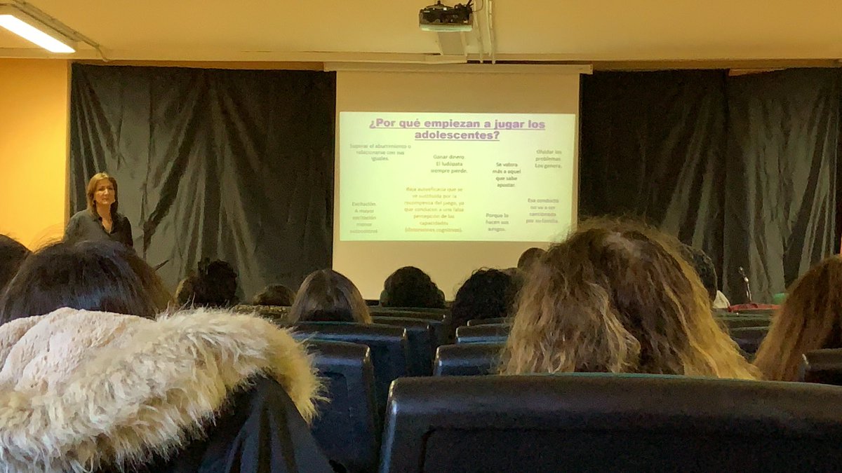 ceipsangil's tweet photo. “Jornada Provincial de Seguridad y Confianza Digital” Necesitamos educadores implicados con conciencia de que somos el modelo en el que se reflejan nuestros alumnos #secontic @CFIE_Segovia #psycd @educacyl @INCIBE @oscarherreroedu https://t.co/szlEbLvlwt