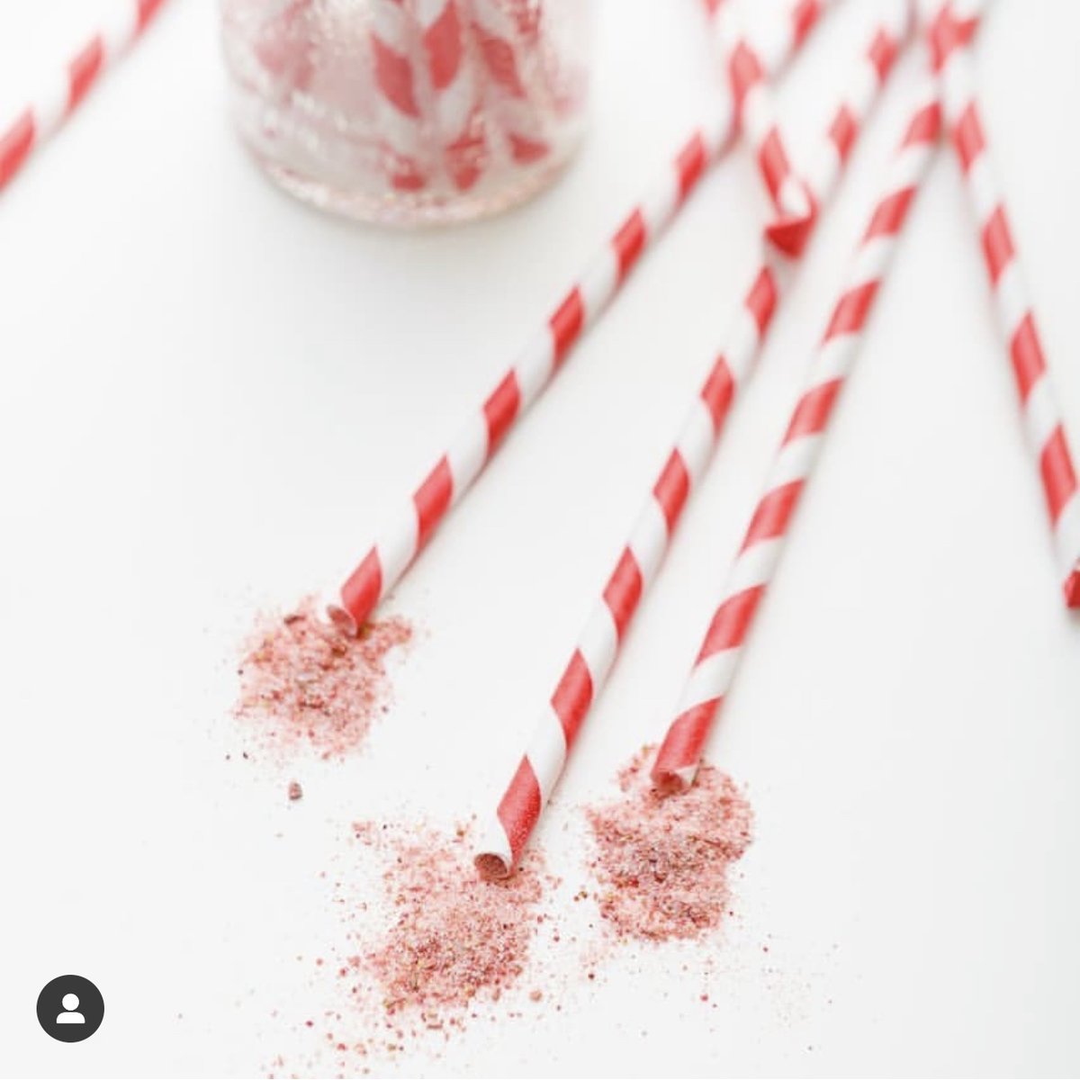 Paper Eskimo tweet media