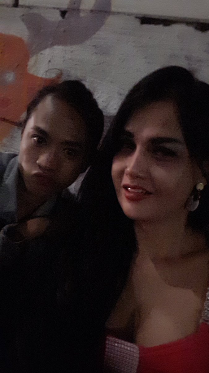 Auralaura17's tweet photo. Buat malam ini yg mau aja goyang di ranjang tidak .perlu basa basih https://t.co/0Ahgffv8N3