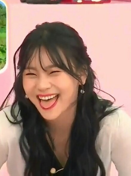 BUDDY_TASIK's tweet photo. @UNVRS_KPOP @ORENJI92 Haha https://t.co/Fnu9iHuh0R