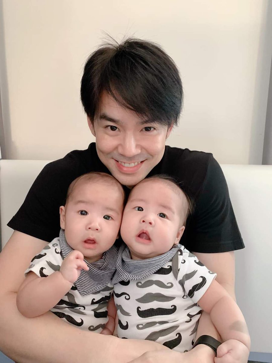 อันนี้คือตกใจพ่อหรือตกใจกล้องอะลูก 😅 #beamoiltwinbabies
